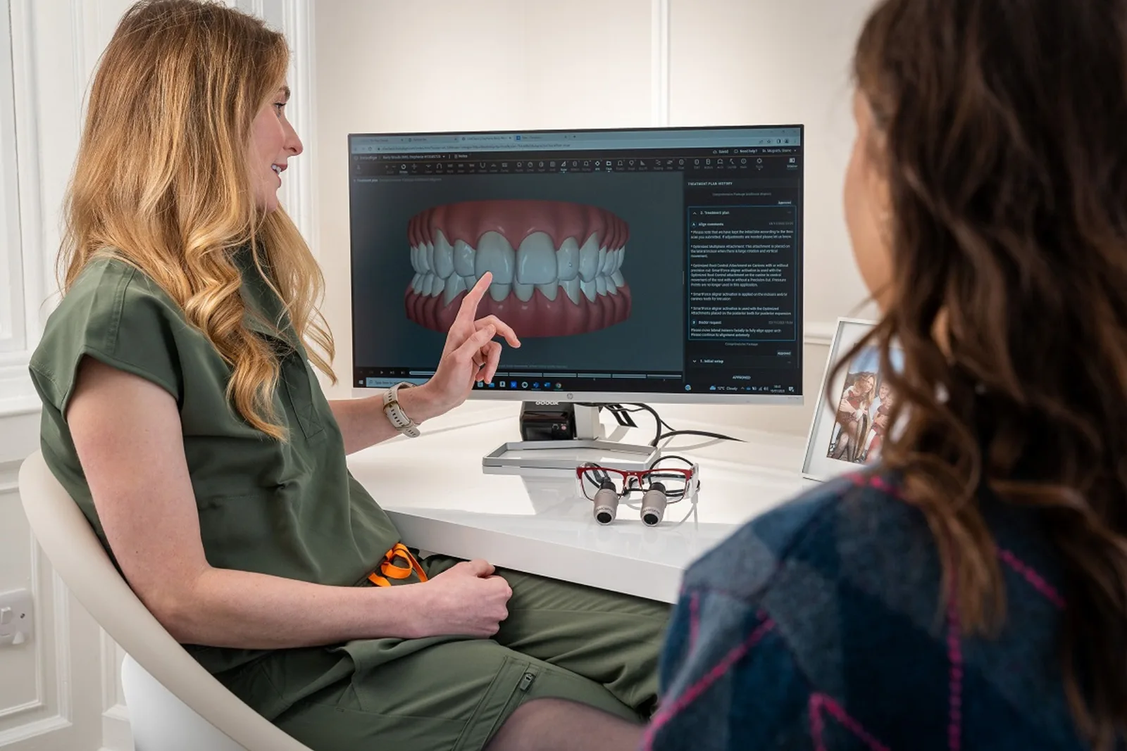 Digital treatment plan shown to the patient, alongside the Front Tooth Implant explanation in Virginia Beach